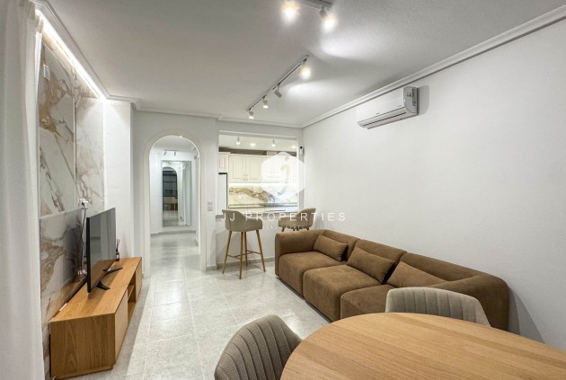 Aus zweiter Hand - Wohnung -
Orihuela Costa - Costa Blanca