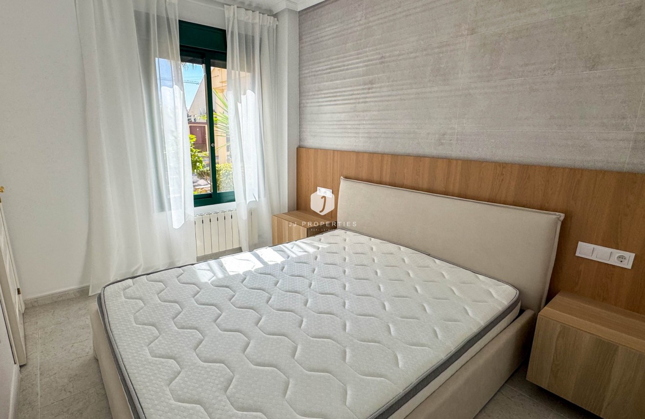 Aus zweiter Hand - Wohnung -
Orihuela Costa - Costa Blanca