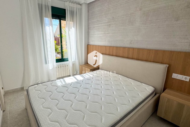 Aus zweiter Hand - Wohnung -
Orihuela Costa - Costa Blanca