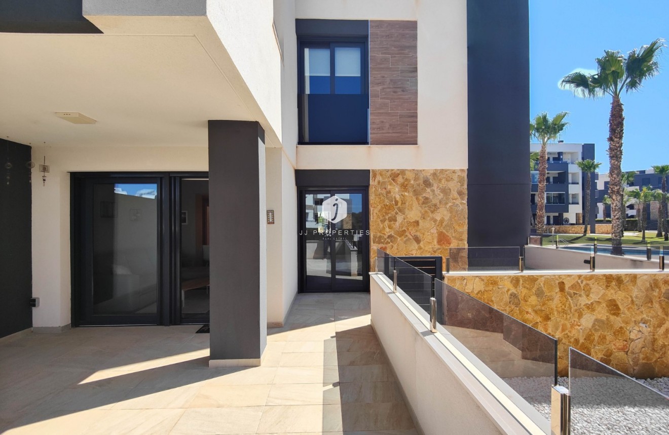 Resale - Apartment / flat -
Orihuela Costa - Costa Blanca