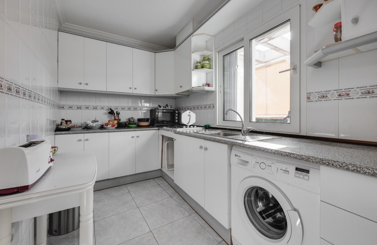 Tweedehands - Appartement / flat -
Torrevieja - Costa Blanca