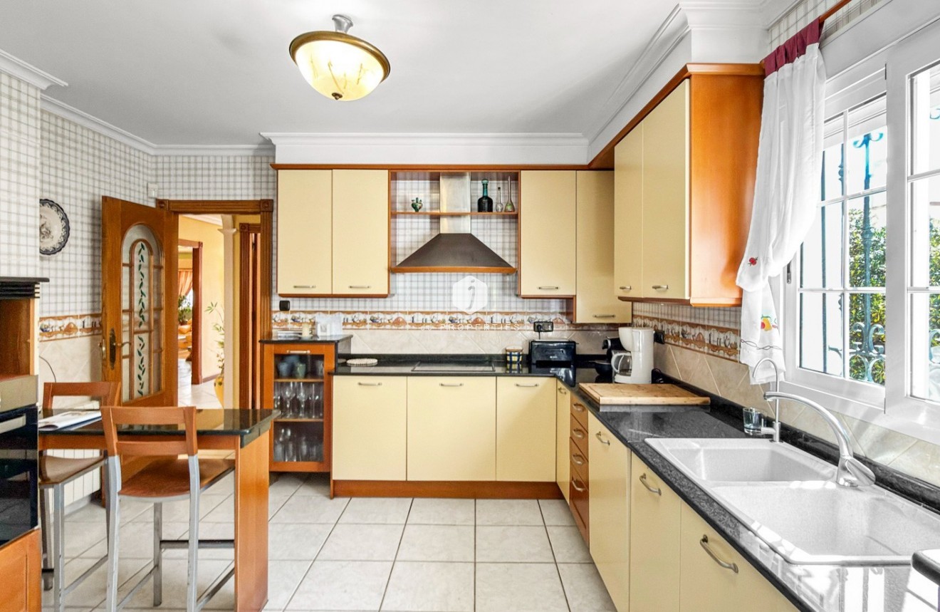 Z drugiej ręki - Villa -
Torrevieja - Costa Blanca