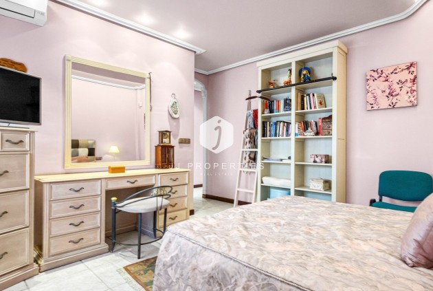 Z drugiej ręki - Villa -
Torrevieja - Costa Blanca