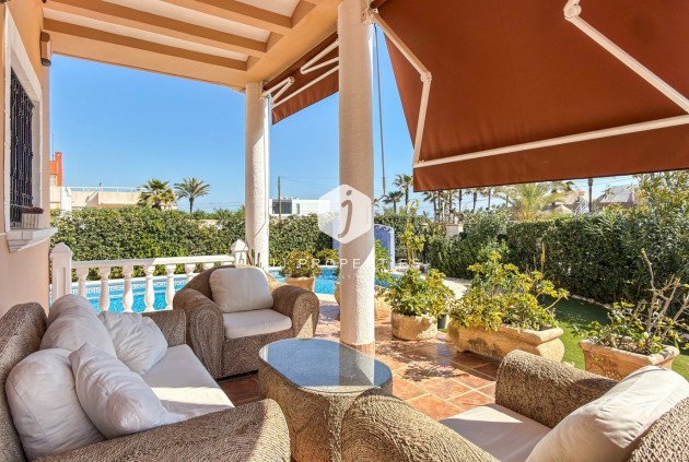 Z drugiej ręki - Villa -
Torrevieja - Costa Blanca