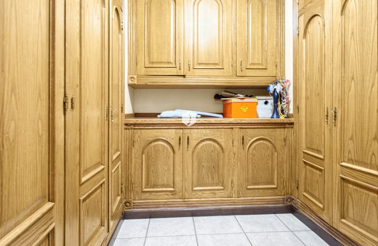 Z drugiej ręki - Villa -
Torrevieja - Costa Blanca