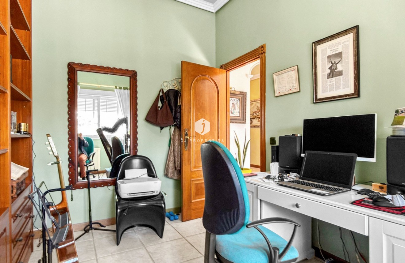 Z drugiej ręki - Villa -
Torrevieja - Costa Blanca