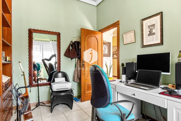 Z drugiej ręki - Villa -
Torrevieja - Costa Blanca