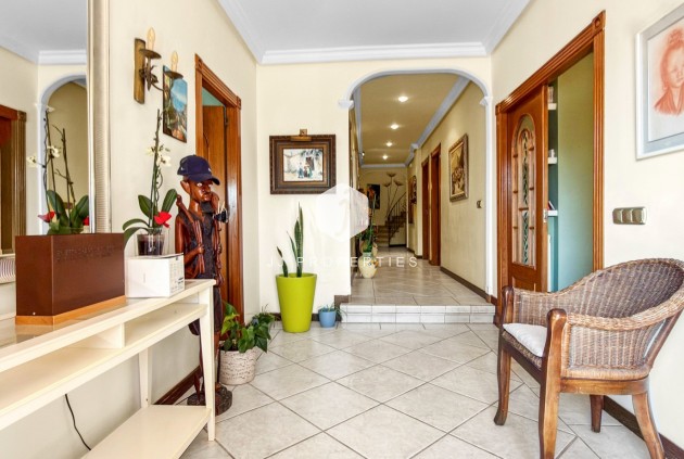 Z drugiej ręki - Villa -
Torrevieja - Costa Blanca