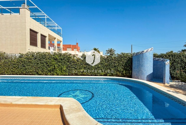 Z drugiej ręki - Villa -
Torrevieja - Costa Blanca