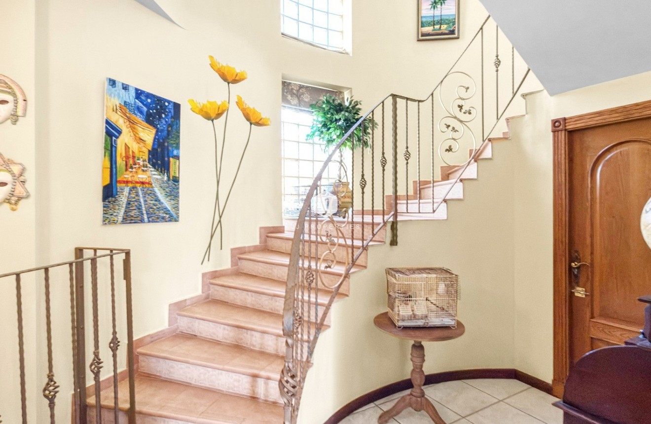 Z drugiej ręki - Villa -
Torrevieja - Costa Blanca