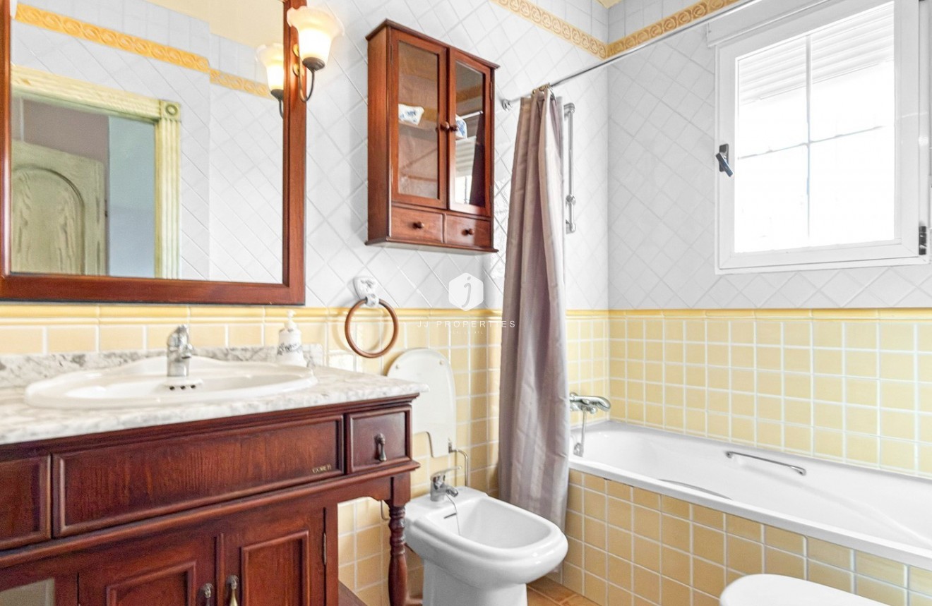 Z drugiej ręki - Villa -
Torrevieja - Costa Blanca