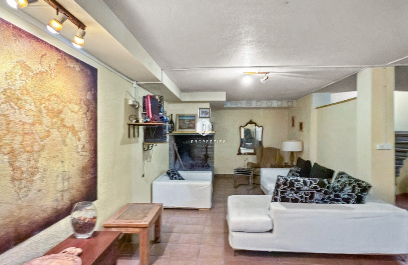 Z drugiej ręki - Villa -
Torrevieja - Costa Blanca