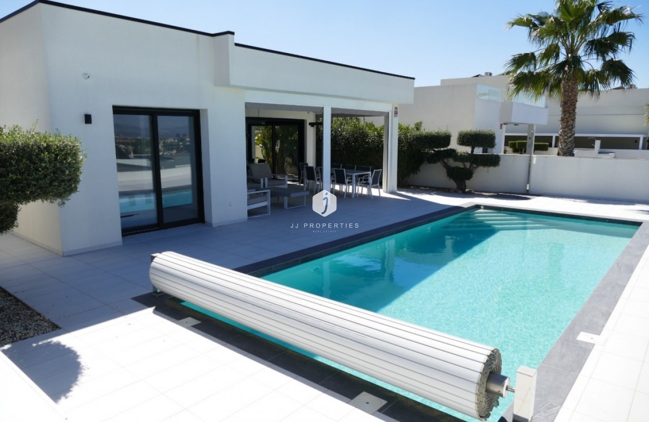 Resale - Villa -
Benijofar - Costa Blanca