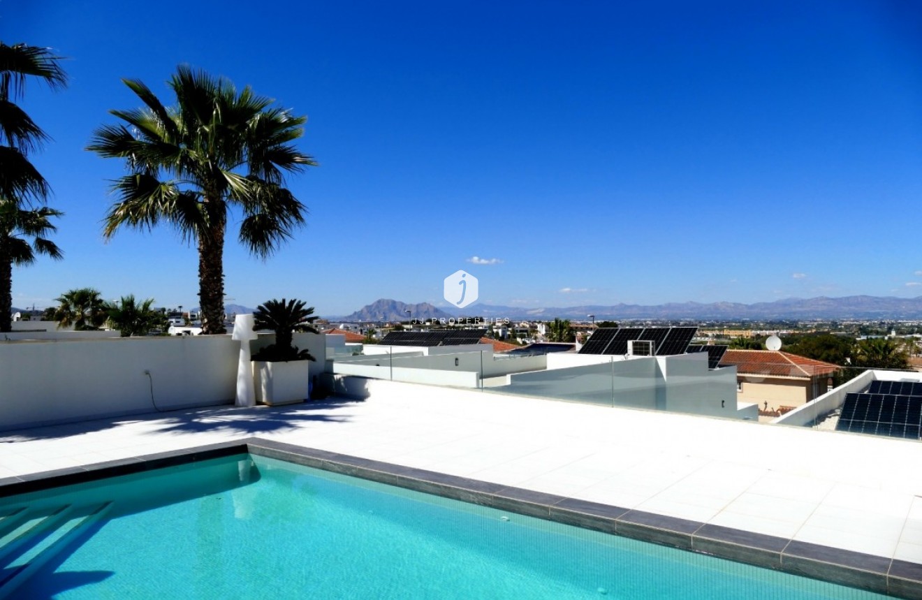 Resale - Villa -
Benijofar - Costa Blanca