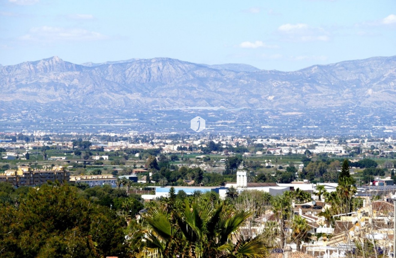 Resale - Villa -
Benijofar - Costa Blanca