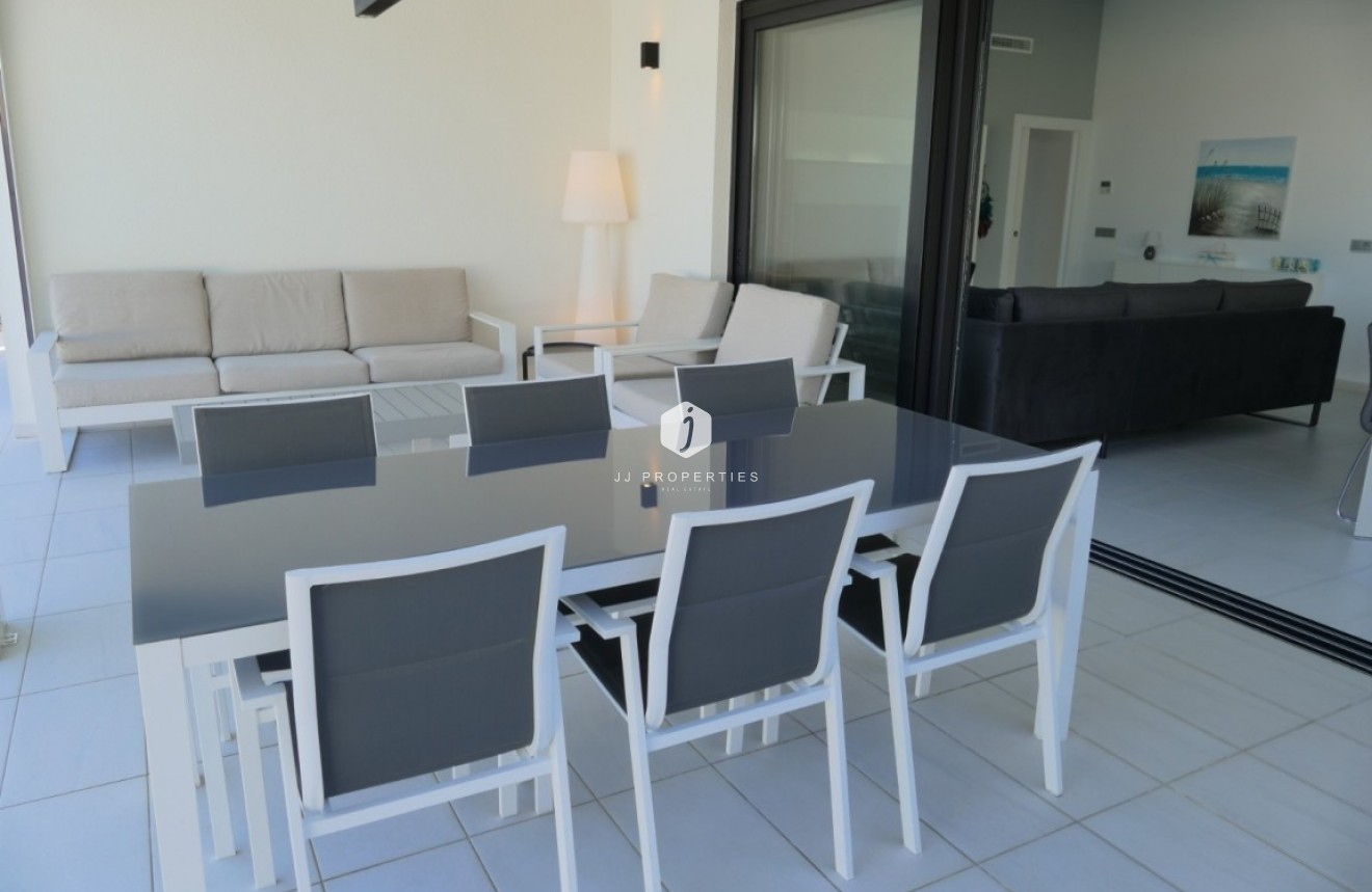 Resale - Villa -
Benijofar - Costa Blanca