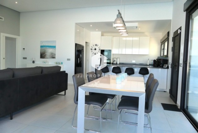 Resale - Villa -
Benijofar - Costa Blanca