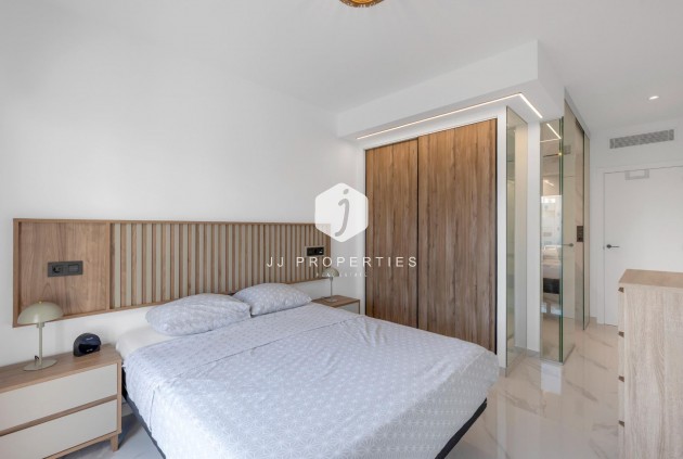 Resale - Apartment / flat -
Guardamar del Segura - El Raso