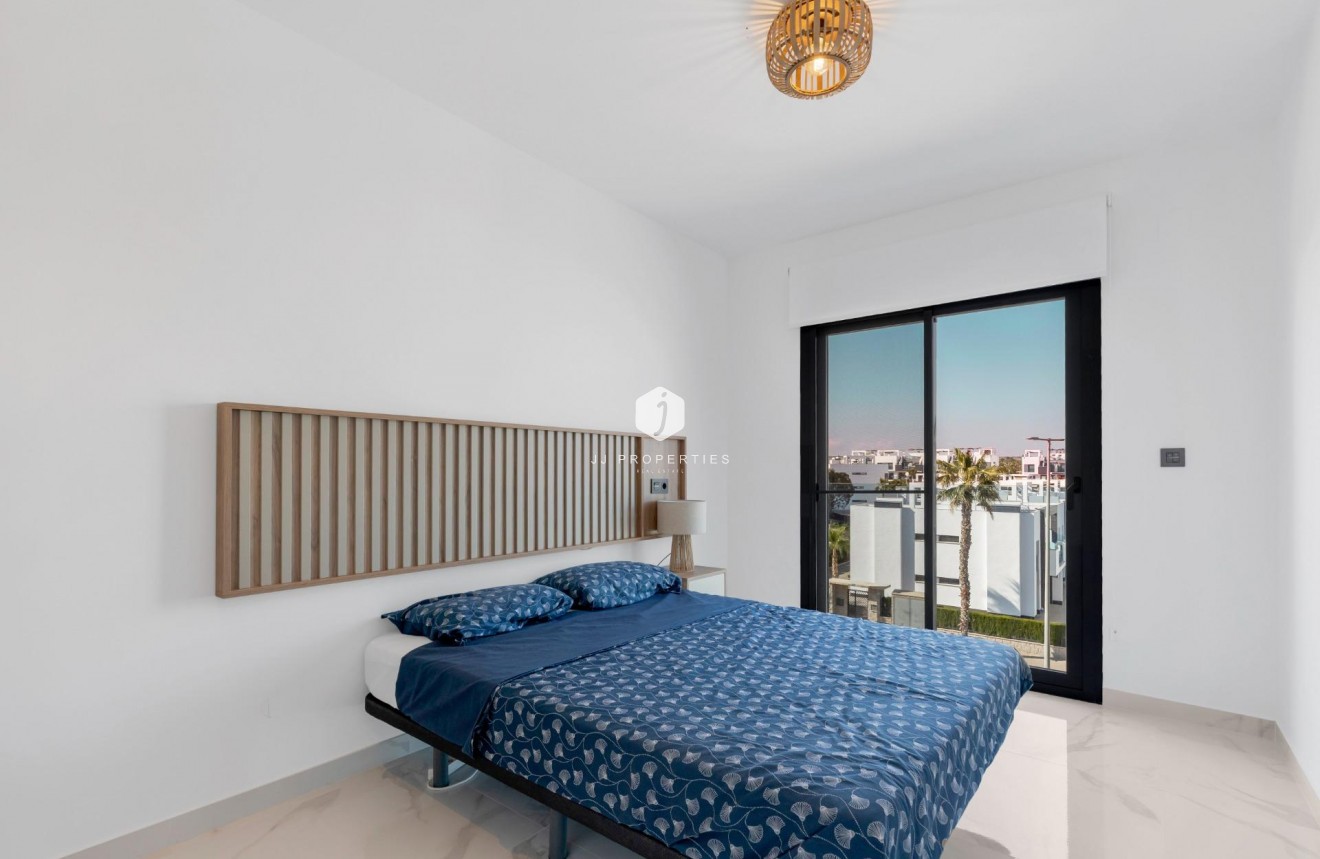 Resale - Apartment / flat -
Guardamar del Segura - El Raso