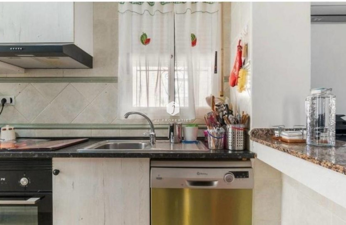 Resale - Duplex -
San Miguel de Salinas - Las Filipinas