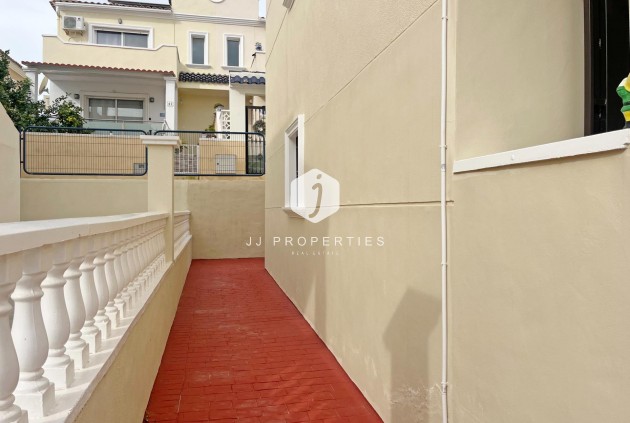 Resale - Duplex -
San Miguel de Salinas - Las Filipinas