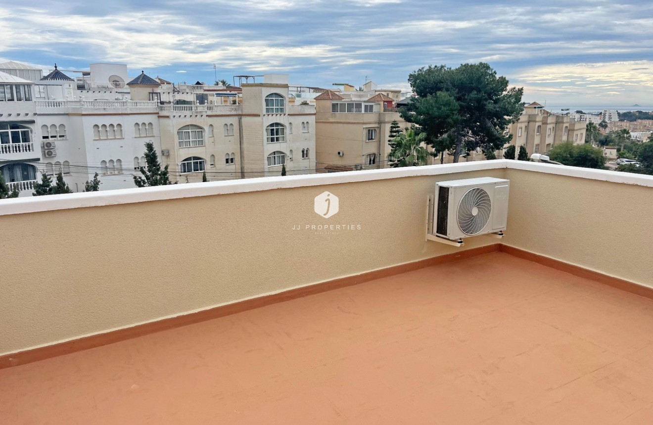 Resale - Duplex -
San Miguel de Salinas - Las Filipinas