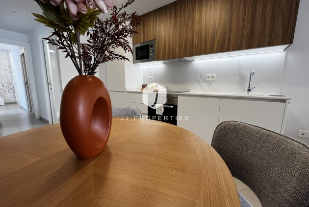 Resale - Apartment / flat -
Torrevieja - Playa del Cura