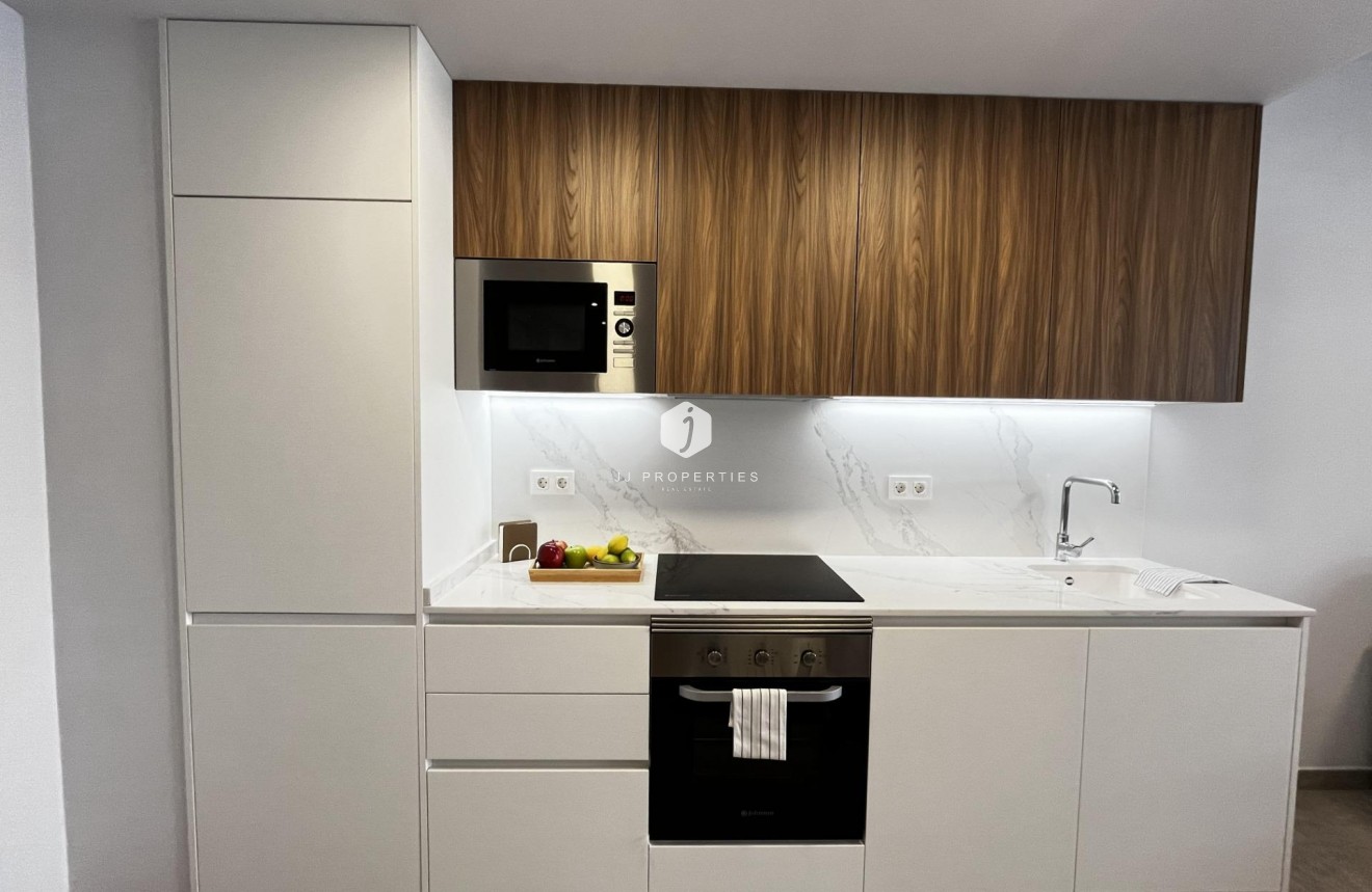 Resale - Apartment / flat -
Torrevieja - Playa del Cura