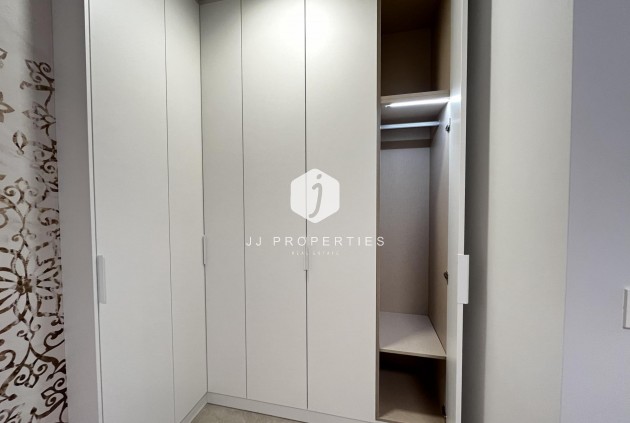 Resale - Apartment / flat -
Torrevieja - Playa del Cura