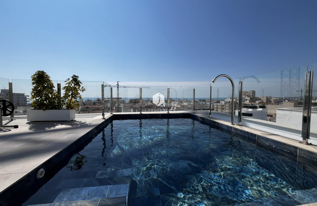 Resale - Apartment / flat -
Torrevieja - Playa del Cura