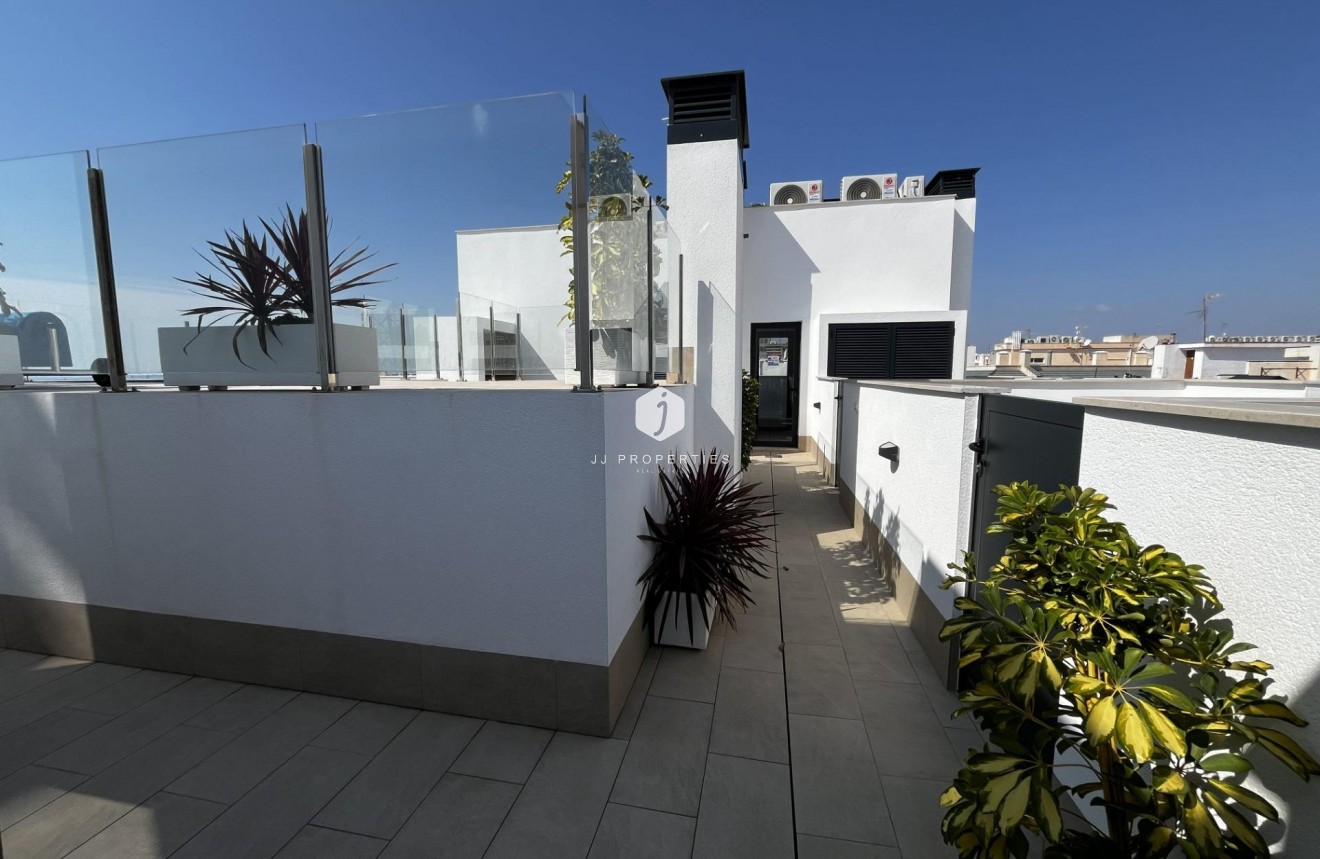 Resale - Apartment / flat -
Torrevieja - Playa del Cura