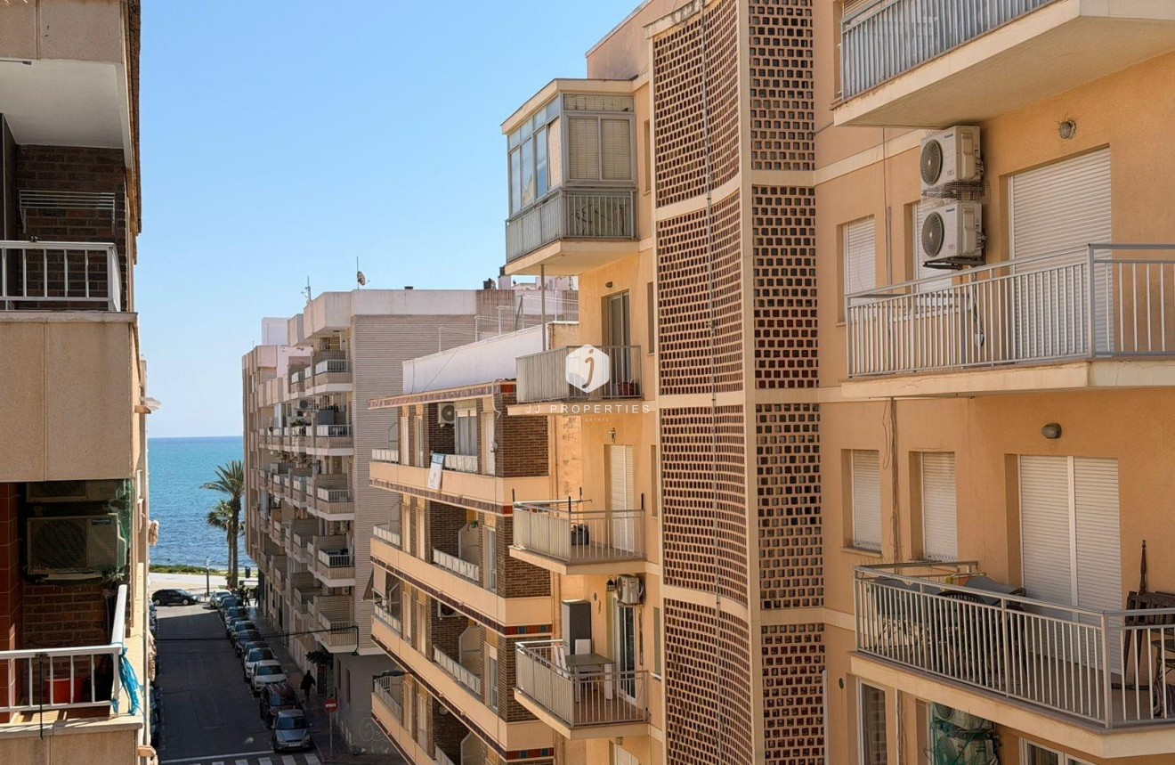 Segunda mano - Apartamento / piso -
Torrevieja - Playa del Cura