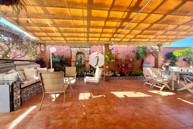 Resale - Villa -
Torrevieja - Los Balcones - Los Altos del Edén