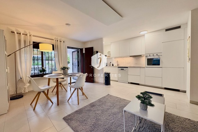 Resale - Chalet -
Orihuela Costa - Costa Blanca