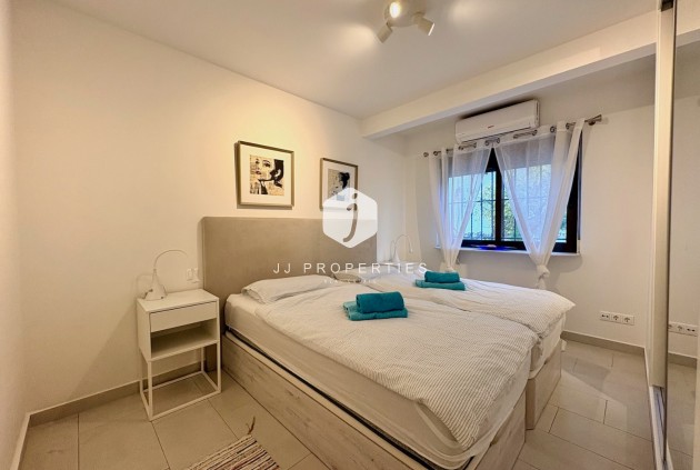 Resale - Chalet -
Orihuela Costa - Costa Blanca