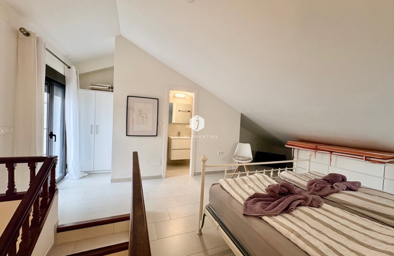 Resale - Chalet -
Orihuela Costa - Costa Blanca