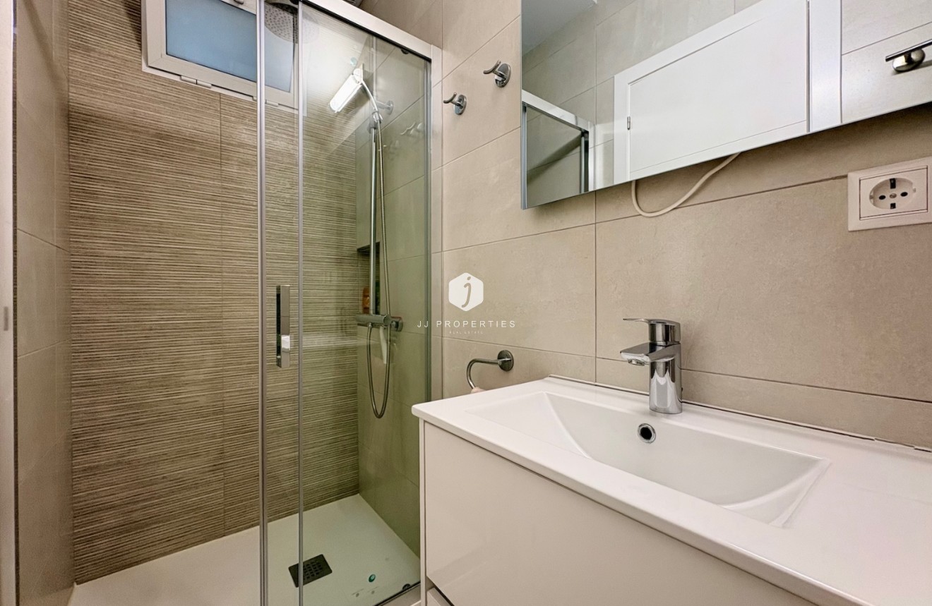 Resale - Chalet -
Orihuela Costa - Costa Blanca