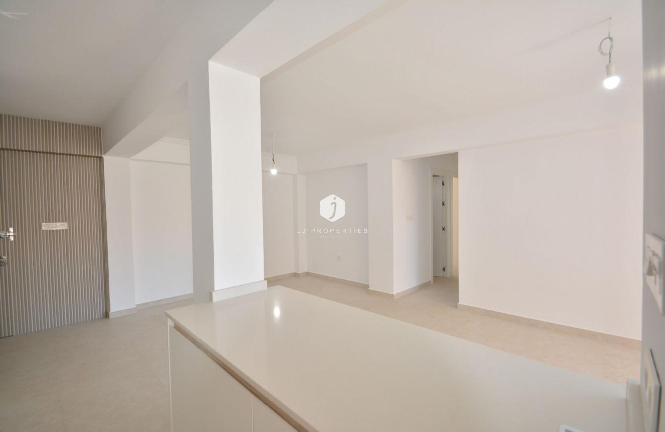 D'occasion - Appartement -
Torrevieja - Costa Blanca
