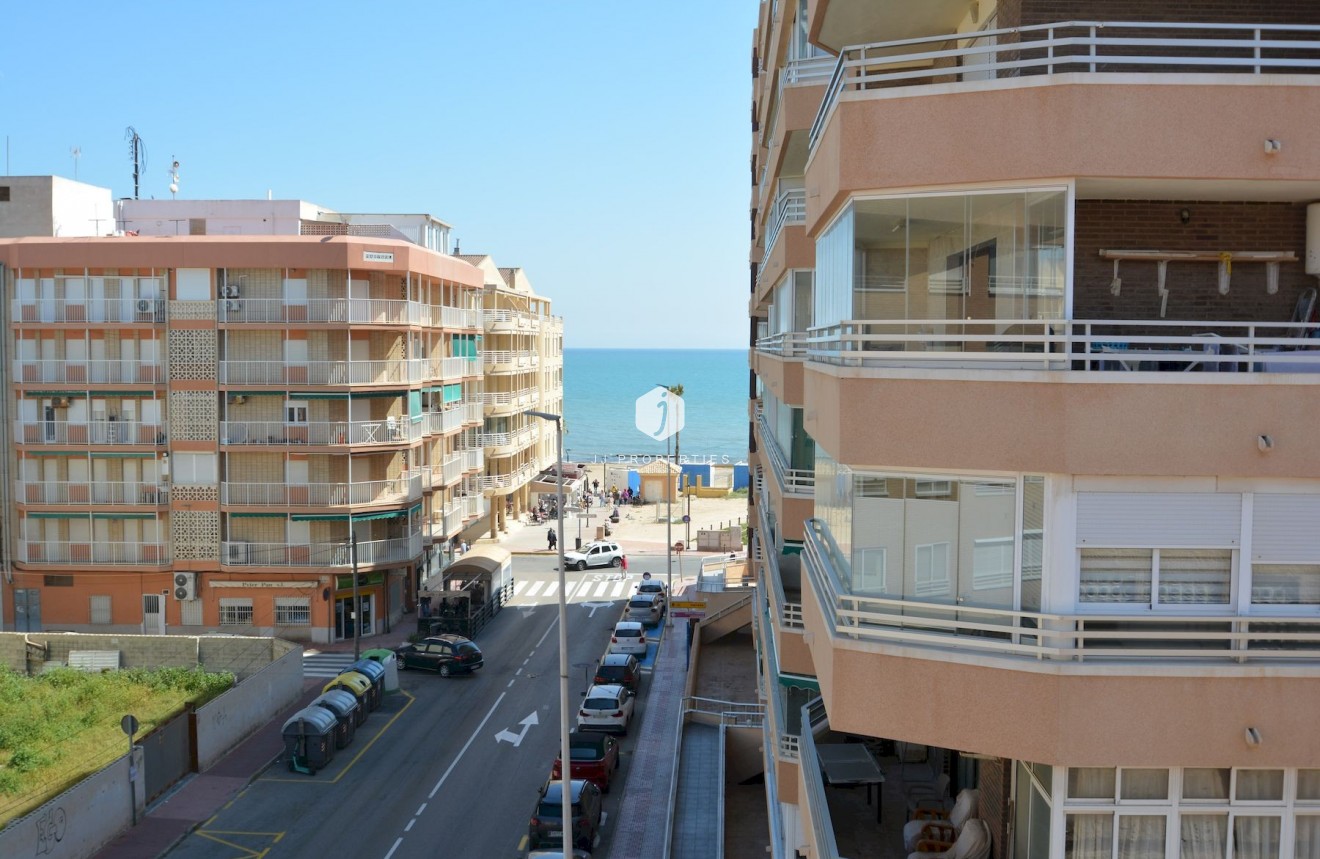 D'occasion - Appartement -
Torrevieja - Costa Blanca