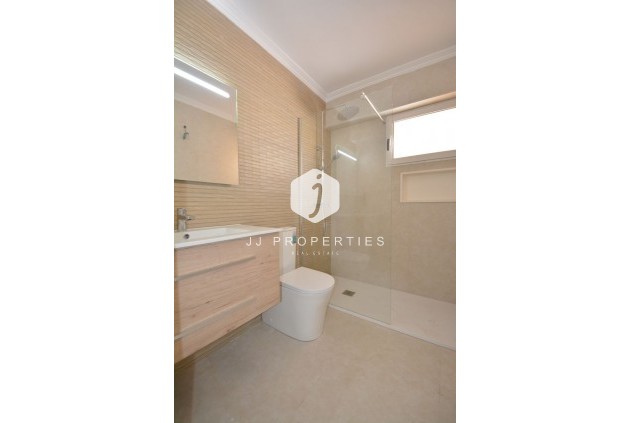 D'occasion - Appartement -
Torrevieja - Costa Blanca