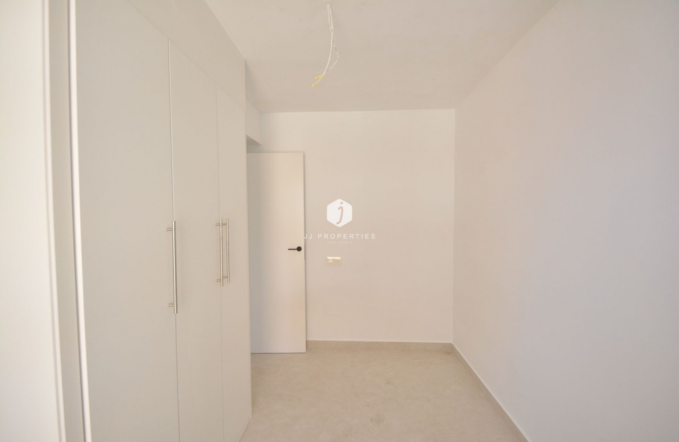 D'occasion - Appartement -
Torrevieja - Costa Blanca