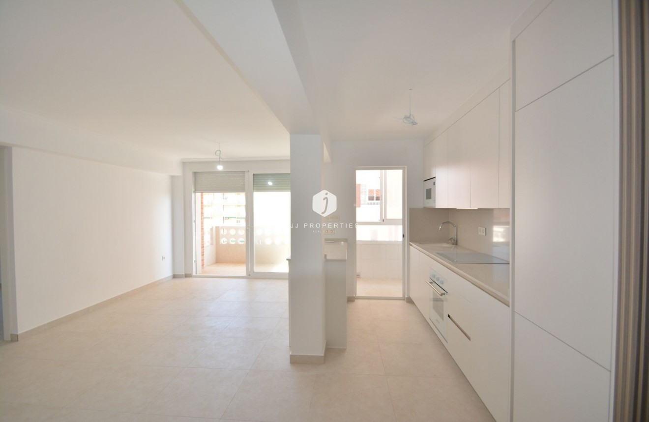 D'occasion - Appartement -
Torrevieja - Costa Blanca