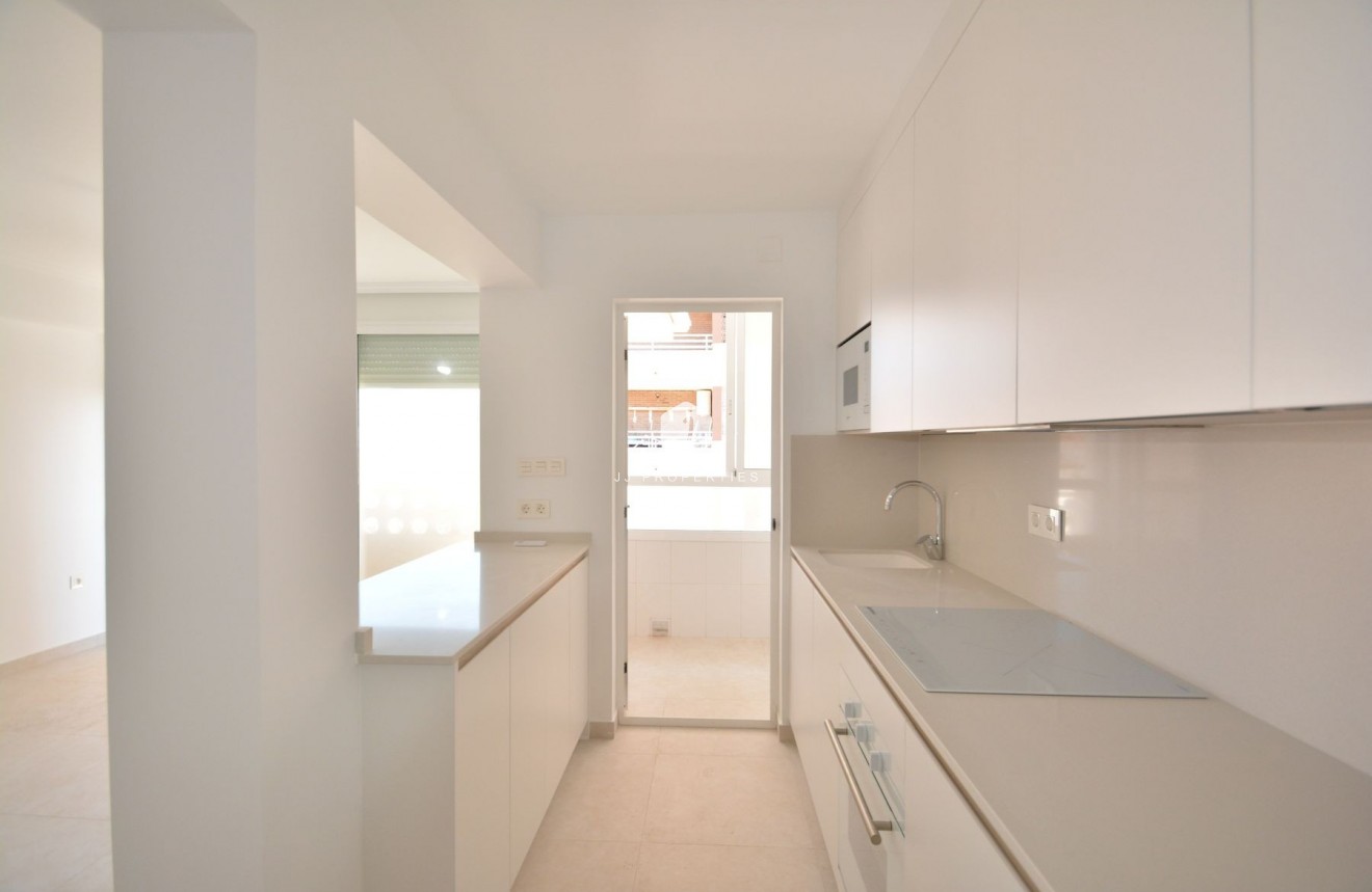 D'occasion - Appartement -
Torrevieja - Costa Blanca