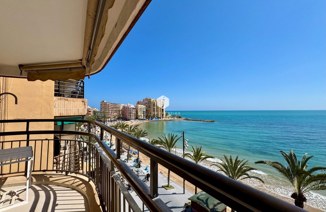 Resale - Apartment / flat -
Torrevieja - Estacion de autobuses