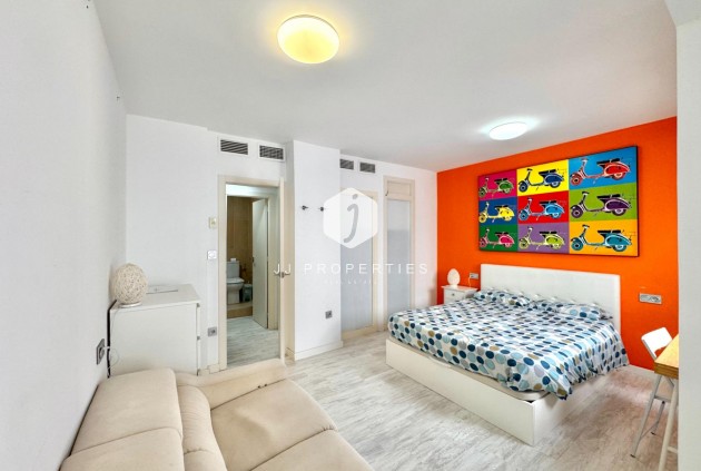 Resale - Apartment / flat -
Torrevieja - Estacion de autobuses