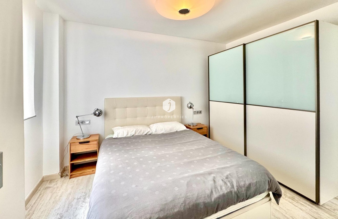 Resale - Apartment / flat -
Torrevieja - Estacion de autobuses