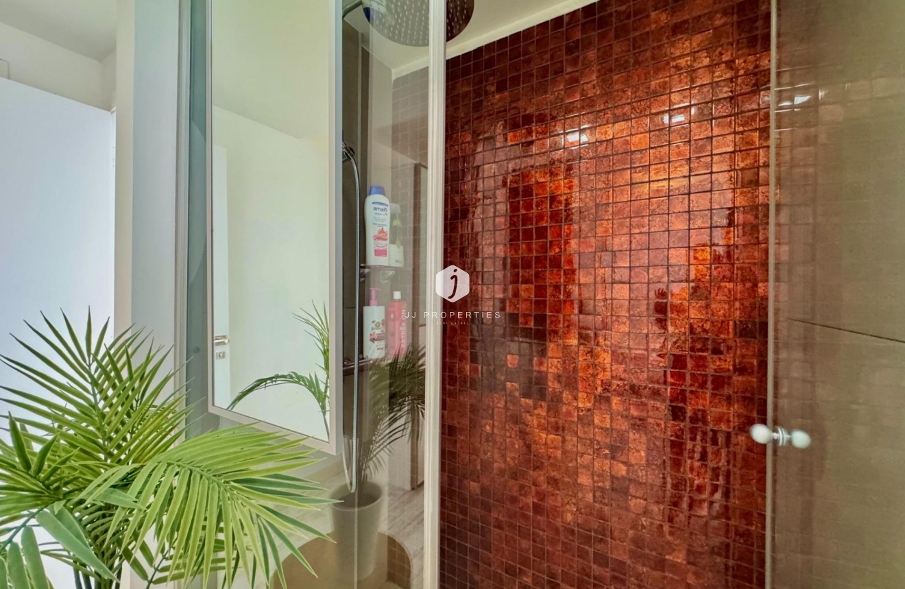 Resale - Apartment / flat -
Torrevieja - Estacion de autobuses