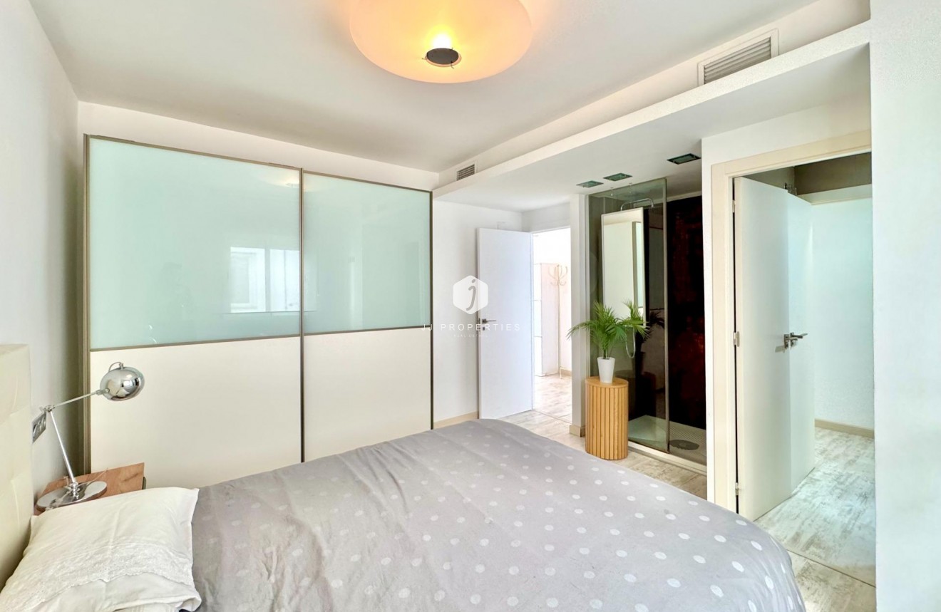 Resale - Apartment / flat -
Torrevieja - Estacion de autobuses