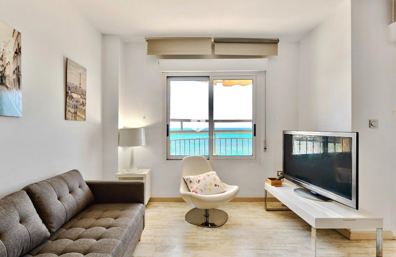 Resale - Apartment / flat -
Torrevieja - Estacion de autobuses