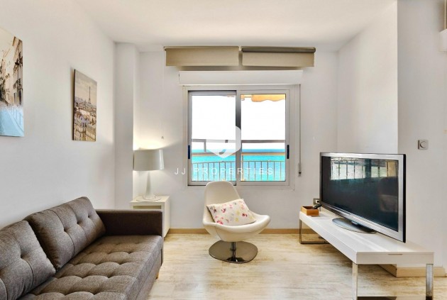 Resale - Apartment / flat -
Torrevieja - Estacion de autobuses